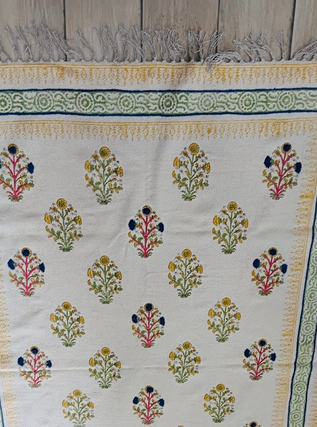 Hand block print Indian Dhurrie / Rug with hand embroidery(122*183cm /. 4*6 feet )