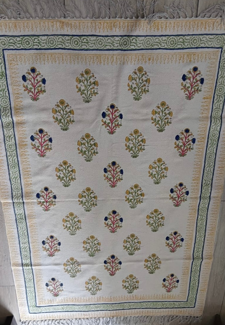 Hand block print Indian Dhurrie / Rug with hand embroidery(122*183cm /. 4*6 feet )