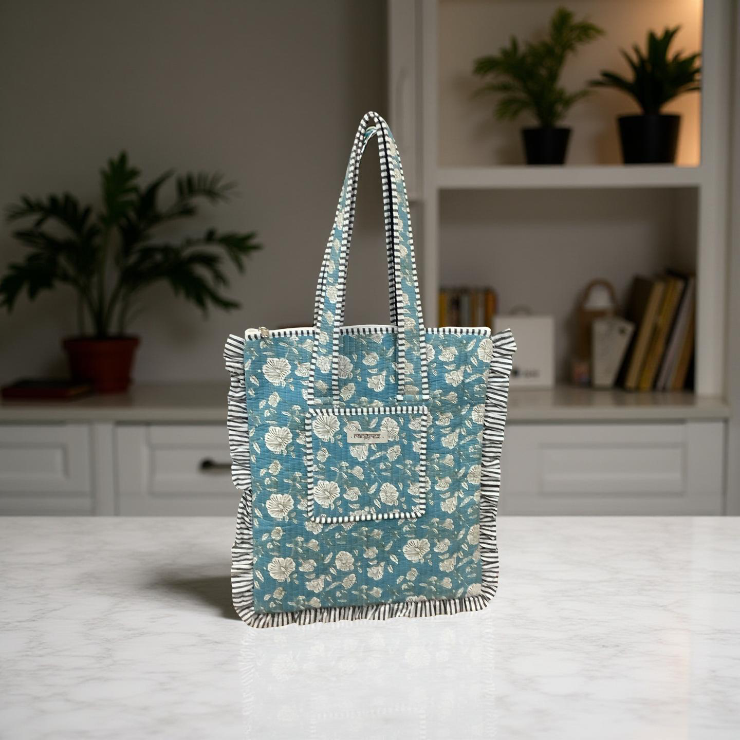 Frill Shoulder tote bag with zip