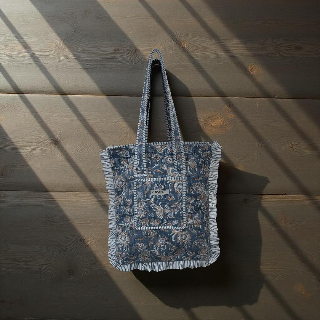 Frill shoulder tote bag with zip.