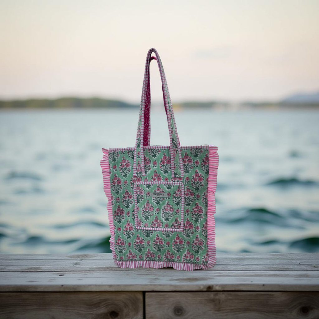 Frill shoulder tote bag with zip.