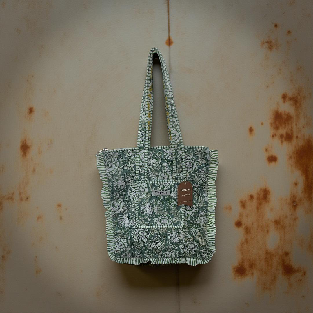 Frill shoulder tote bag with zip.