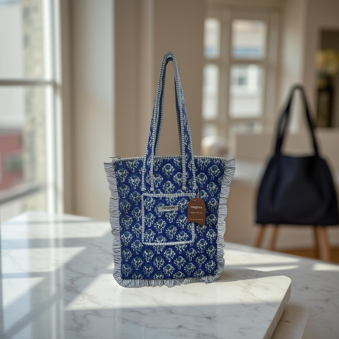 Frill shoulder tote bag with zip.